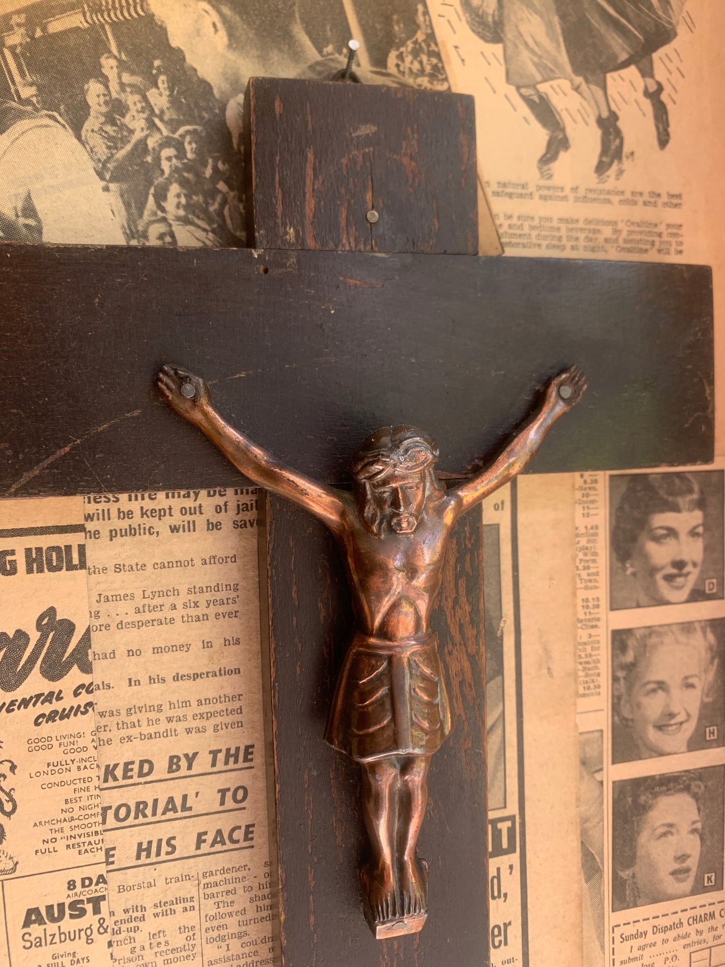 Crucifix 32cm long