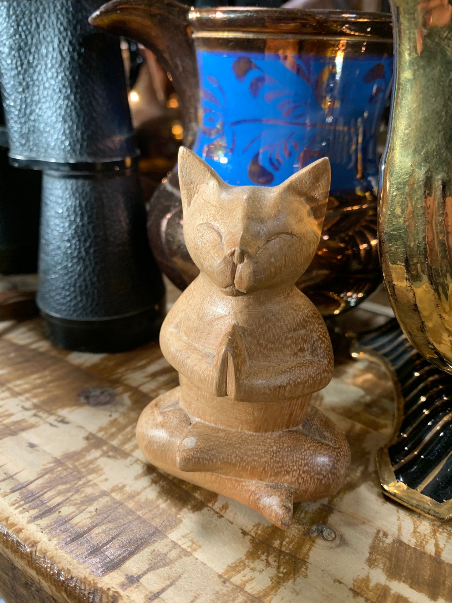 Wooden yoga cat